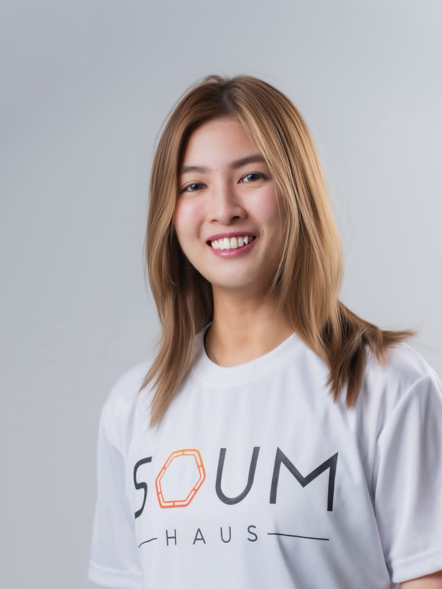 Instructor Cassandra Tan