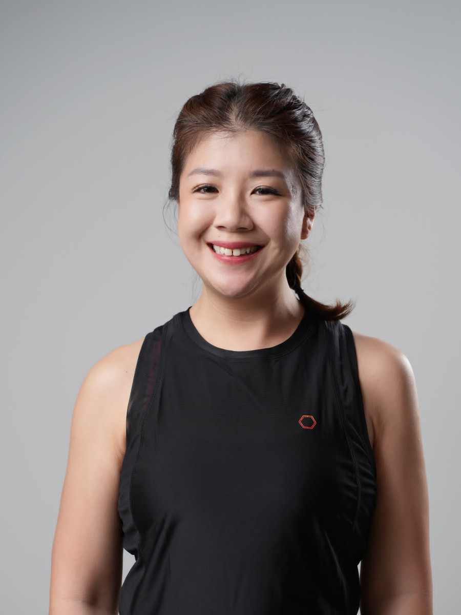 Instructor Mandy Cai