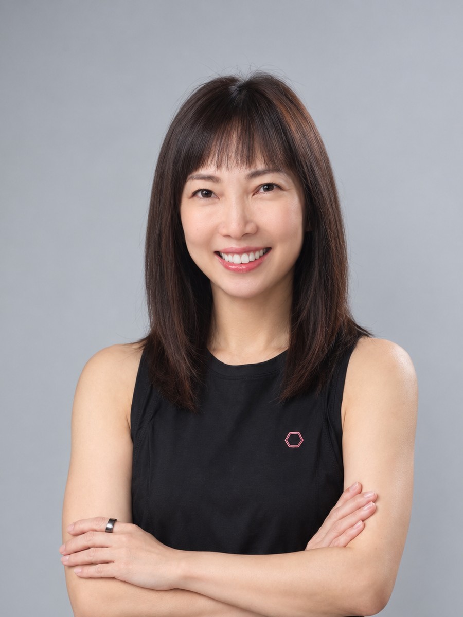 Instructor Yanni Chia